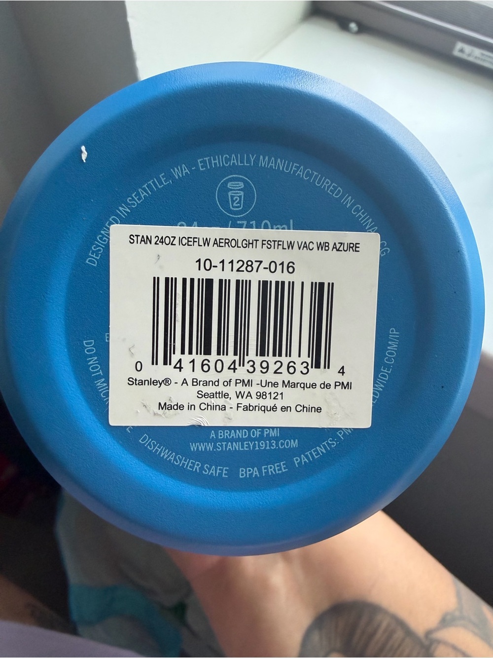 Stanley IceFlow Bottle in Sky Blue - Picture 4 of 5
